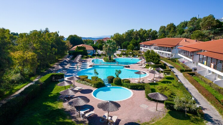 Alexandros Palace Hotel & Suites
